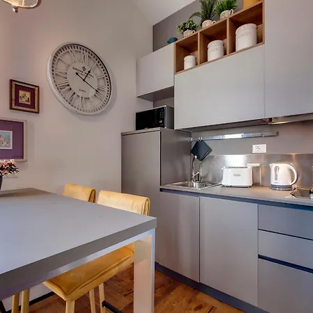 Badesse Terrace Apartment Florence